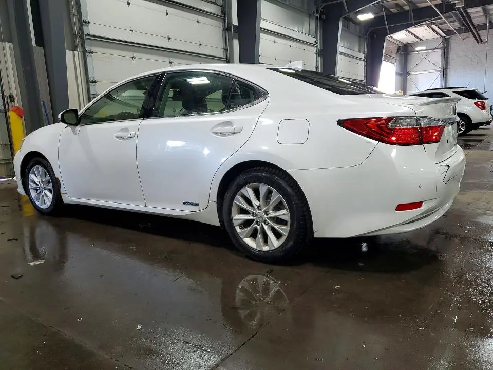 2015 LEXUS ES 300H  