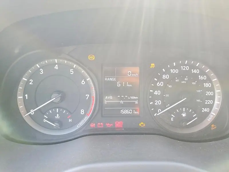 2019 HYUNDAI KONA SE  