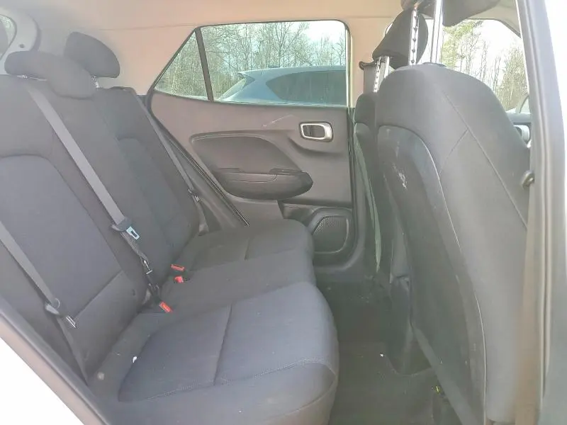 2022 HYUNDAI VENUE SE  
