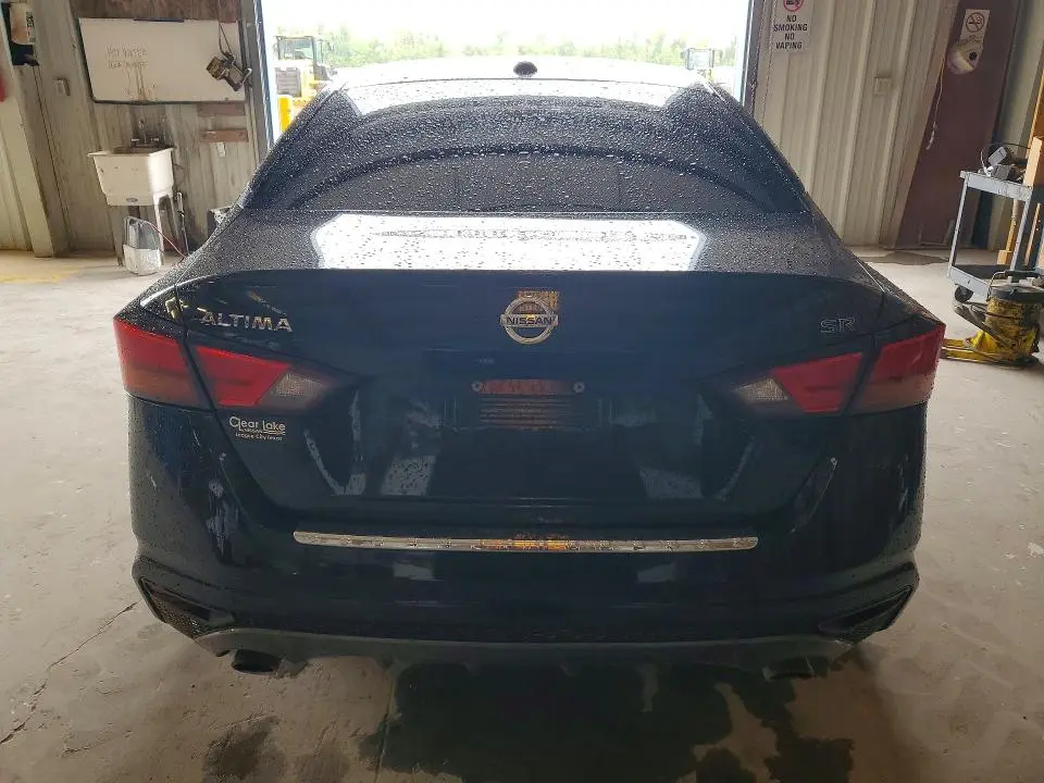 2019 NISSAN ALTIMA SR  