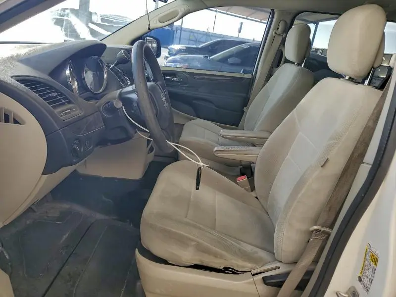 2013 DODGE GRAND CARAVAN SE  