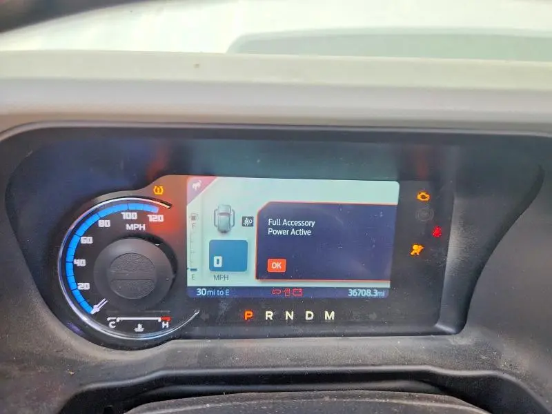 2023 FORD BRONCO BASE  