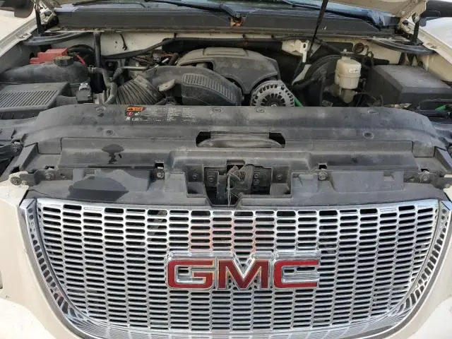 2013 GMC YUKON SLT