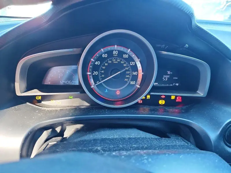 2015 MAZDA 3 TOURING  