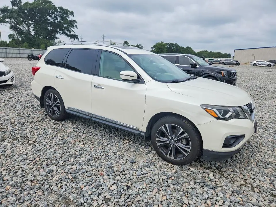 2017 NISSAN PATHFINDER PLATINUM  