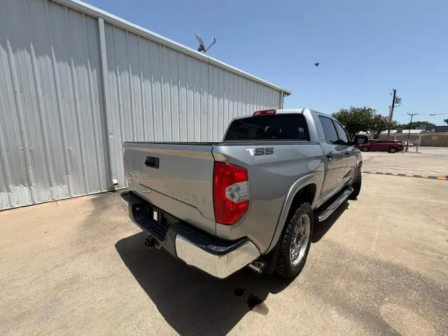2017 TOYOTA TUNDRA SR5  