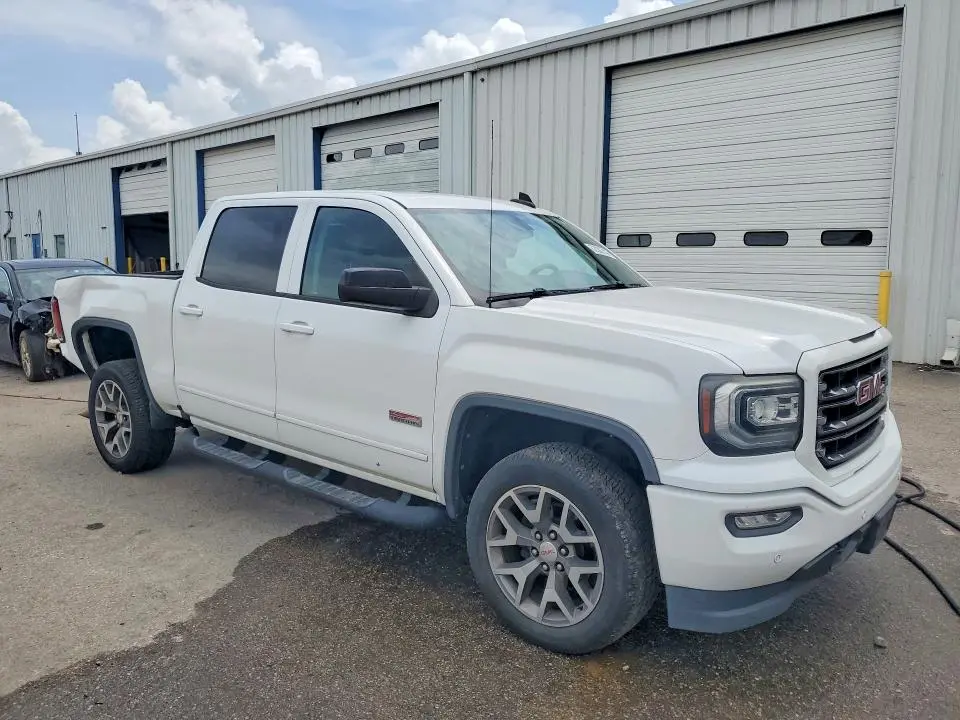2018 GMC SIERRA K1500 SLT  