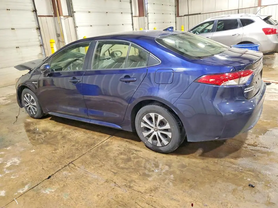 2021 TOYOTA COROLLA LE  