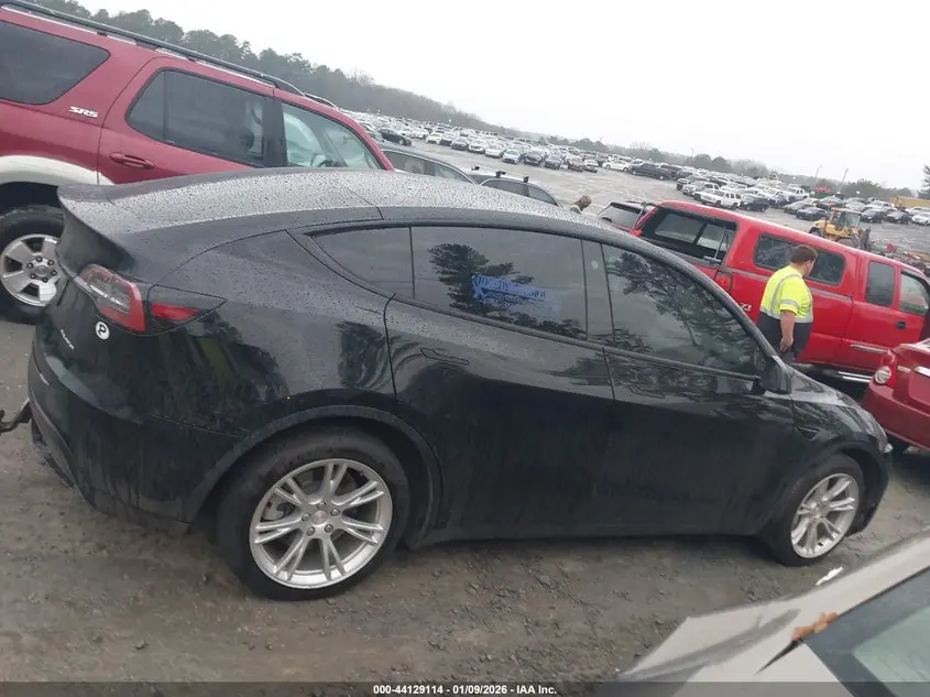 2022 TESLA MODEL Y LONG RANGE DUAL MOTOR ALL-WHEEL DRIVE