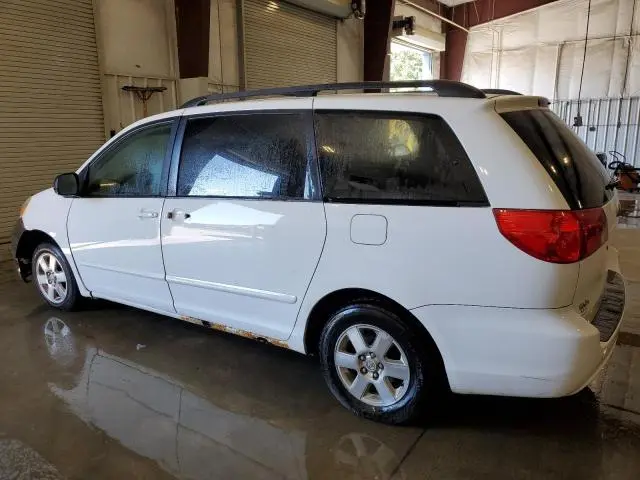 2010 TOYOTA SIENNA CE  