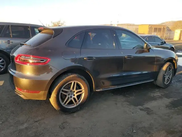 2018 PORSCHE MACAN   
