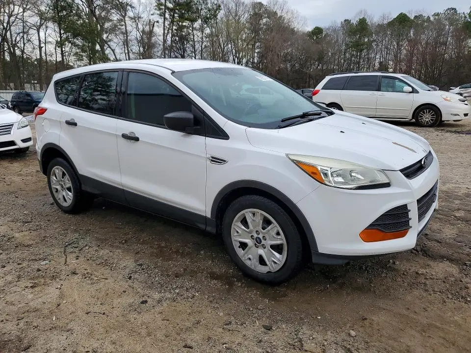 2016 FORD ESCAPE S  