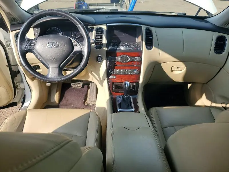2016 INFINITI QX50 BASE  