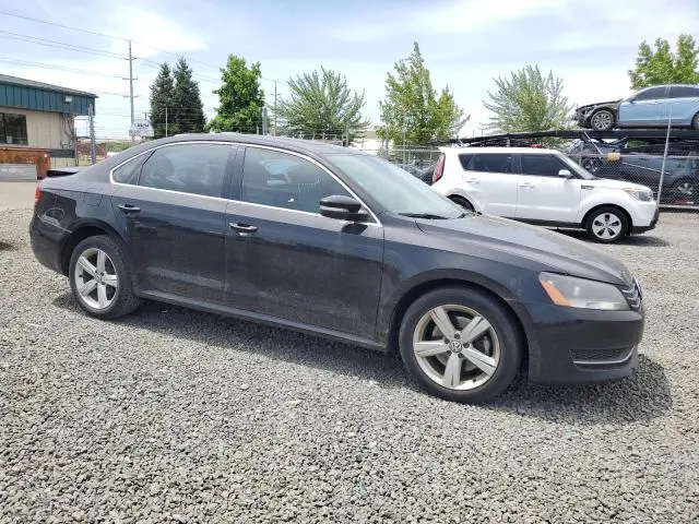 2013 VOLKSWAGEN PASSAT SE  