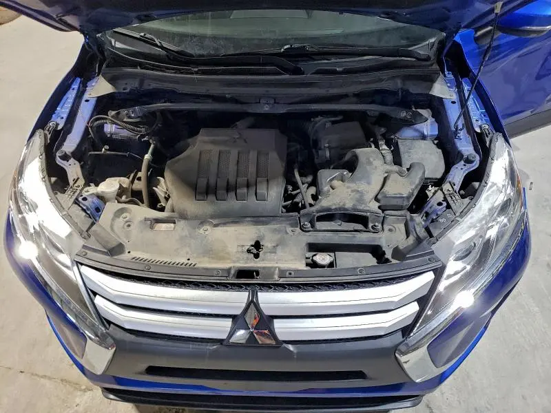 2020 MITSUBISHI ECLIPSE CROSS ES  