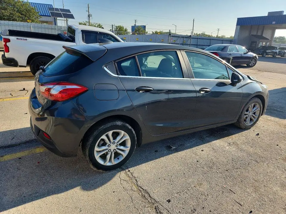 2019 CHEVROLET CRUZE LT  
