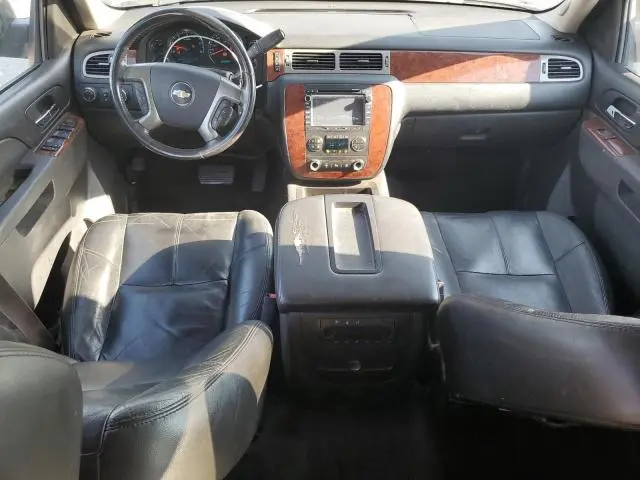 2011 CHEVROLET SUBURBAN K1500 LT  