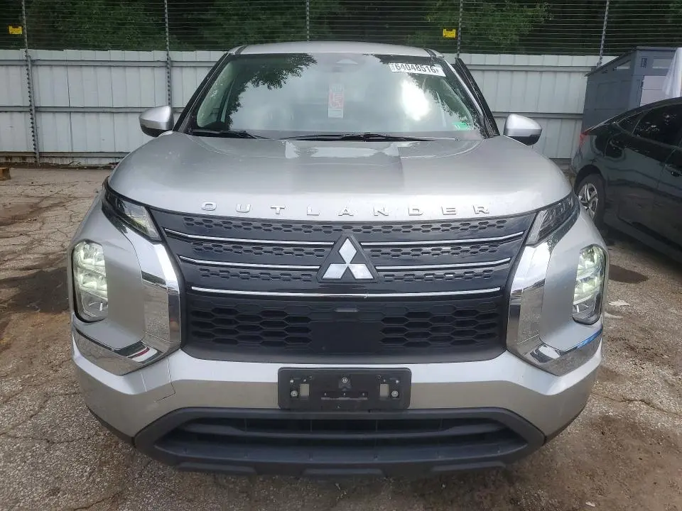 2023 MITSUBISHI OUTLANDER ES  