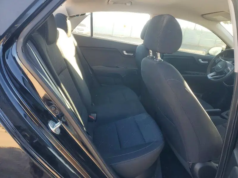 2023 KIA RIO LX  