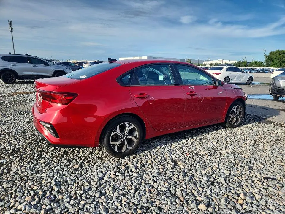 2021 KIA FORTE LXS  