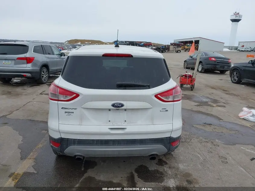 2016 FORD ESCAPE SE