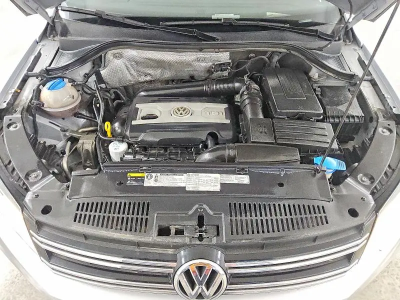2014 VOLKSWAGEN TIGUAN S  