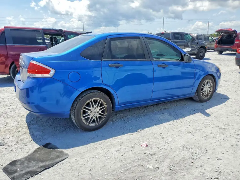 2011 FORD FOCUS S  