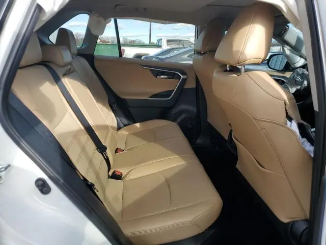 2020 TOYOTA RAV4 LIMITED  