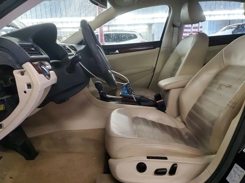 2012 VOLKSWAGEN PASSAT SEL  