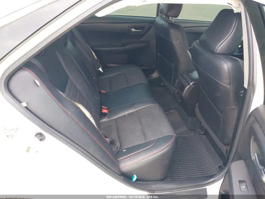 2017 TOYOTA CAMRY SE