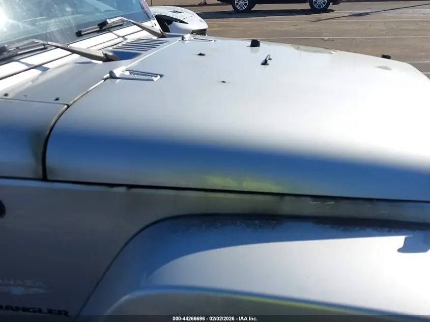 2011 JEEP WRANGLER SAHARA