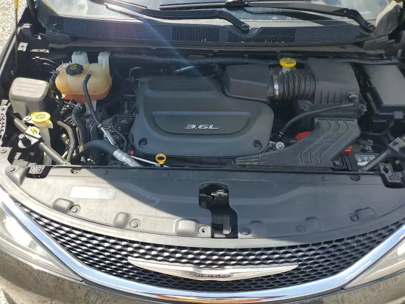 2017 CHRYSLER PACIFICA TOURING L PLUS  