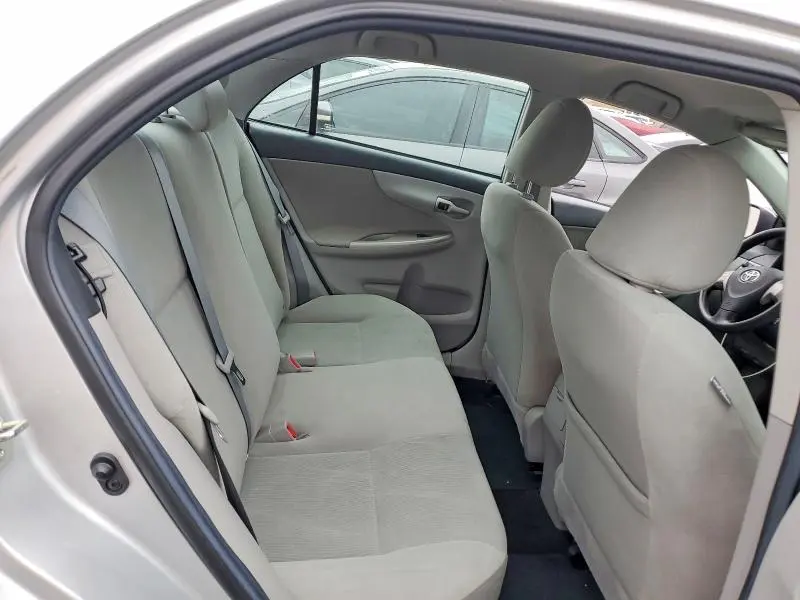 2013 TOYOTA COROLLA LE  