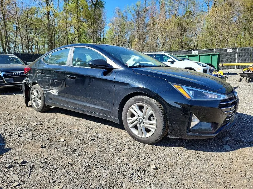 2020 HYUNDAI ELANTRA SEL  
