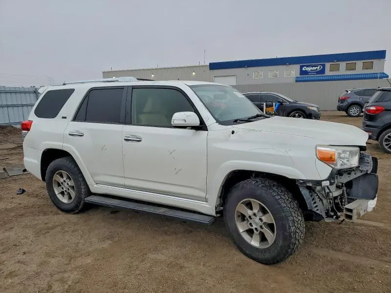 2013 TOYOTA 4RUNNER SR5  