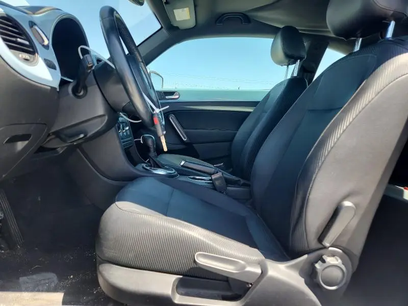 2012 VOLKSWAGEN BEETLE   