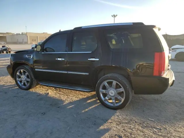 2012 CADILLAC ESCALADE LUXURY  