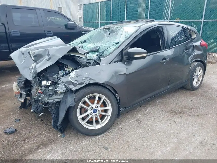 2015 FORD FOCUS SE