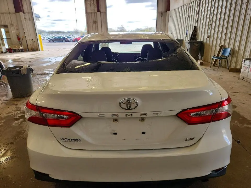 2018 TOYOTA CAMRY LE  