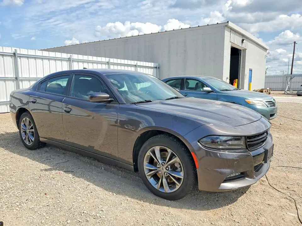2021 DODGE CHARGER SXT  