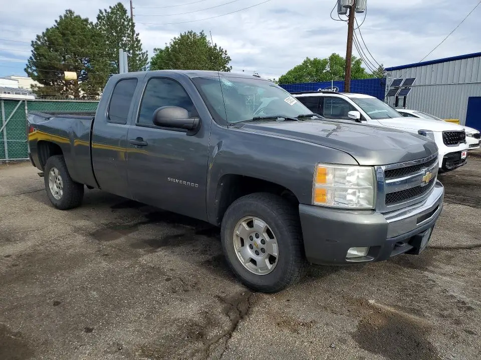 2011 CHEVROLET SILVERADO K1500 LT  