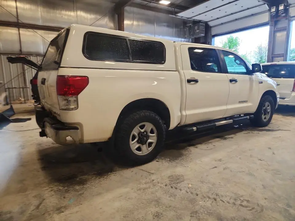 2010 TOYOTA TUNDRA CREWMAX SR5  