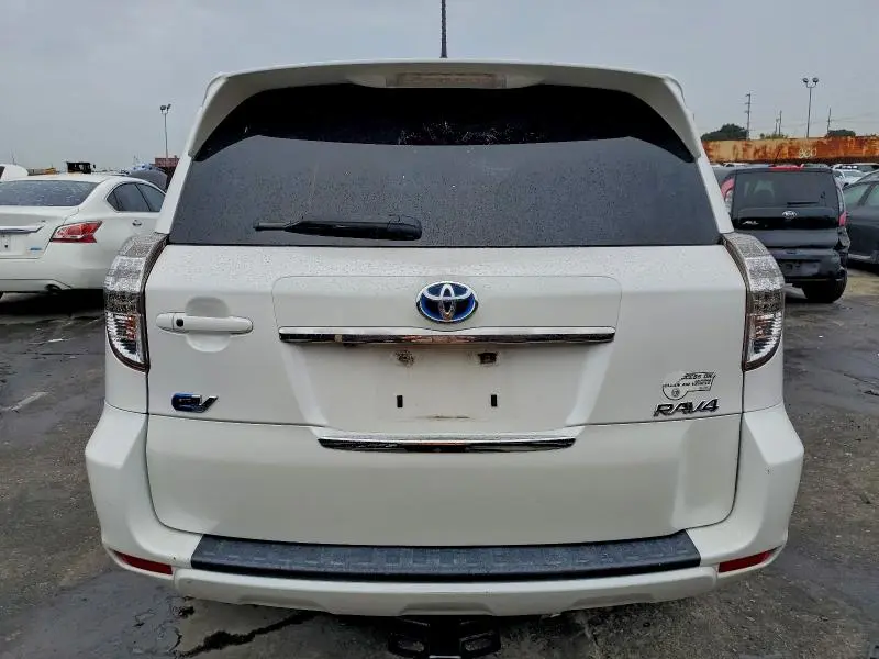 2013 TOYOTA RAV4 EV   