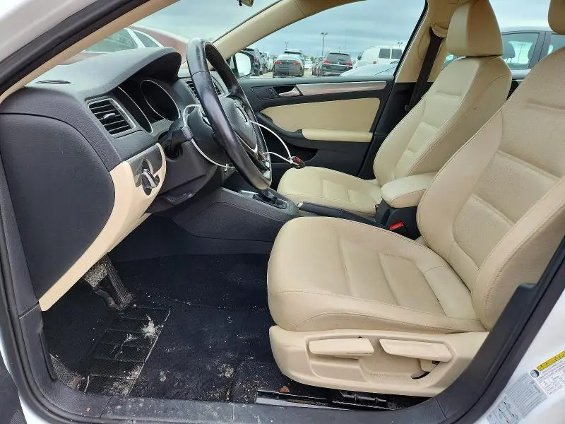 2018 VOLKSWAGEN JETTA SE  