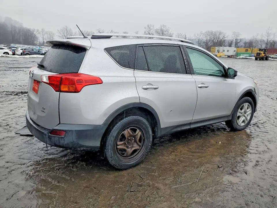 2015 TOYOTA RAV4 LE  