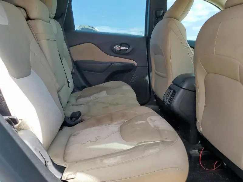 2015 JEEP CHEROKEE SPORT  