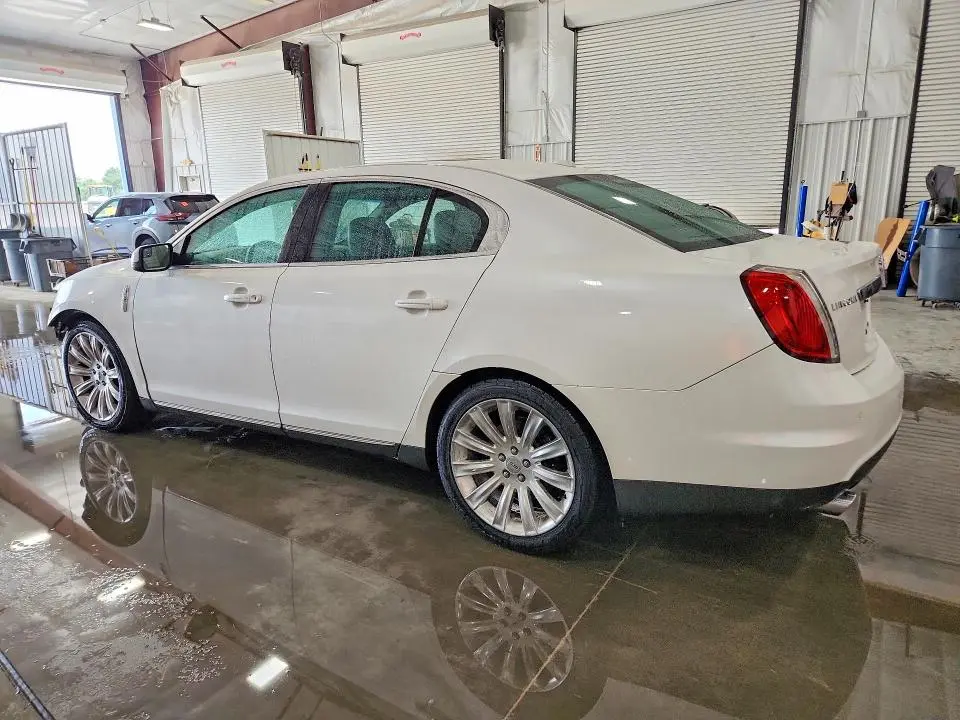 2011 LINCOLN MKS   