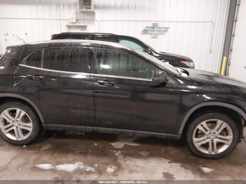 2016 MERCEDES-BENZ GLA 250 4MATIC