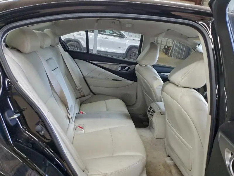 2015 INFINITI Q50 BASE  