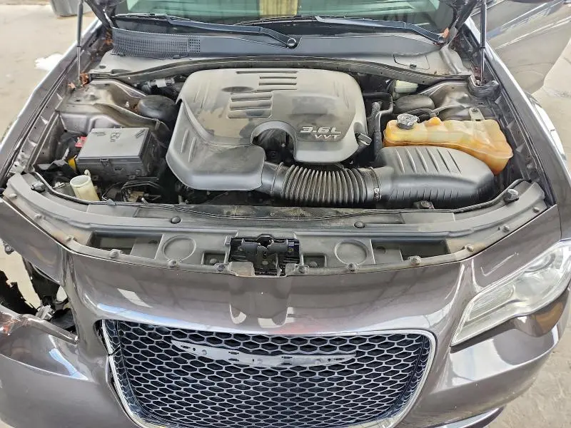 2015 CHRYSLER 300 LIMITED  